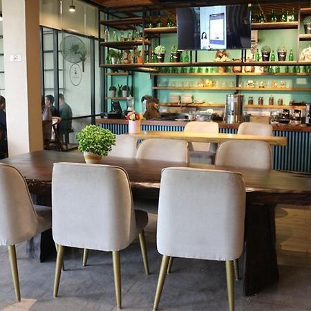 船员快捷酒店 Lubukpakam 外观 照片