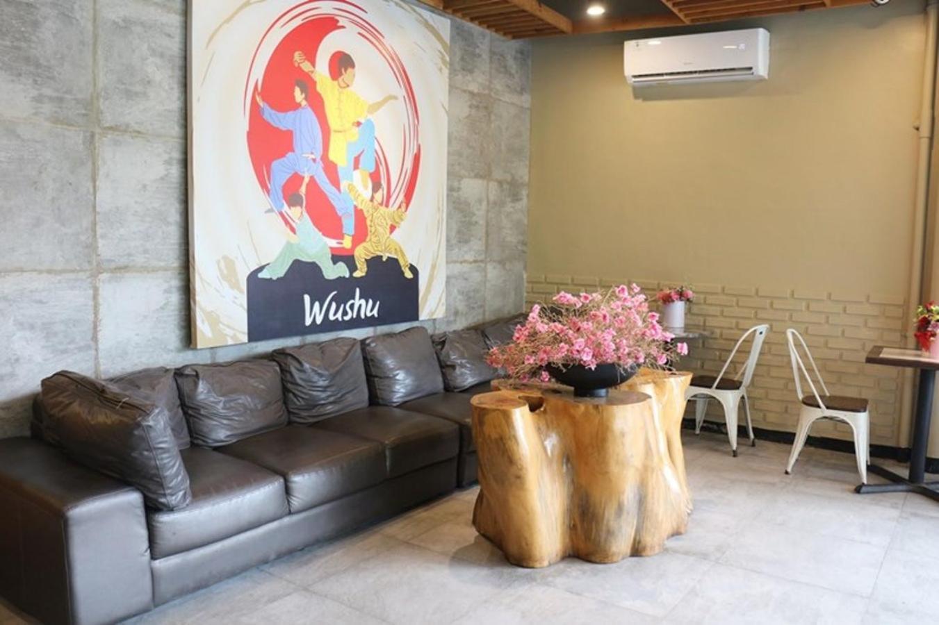 船员快捷酒店 Lubukpakam 外观 照片